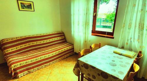 Cecillia Mare Apartments