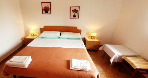 Cecillia Mare Apartments