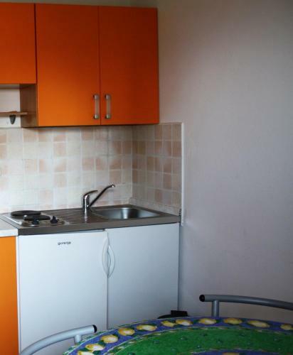 Cecillia Mare Apartments
