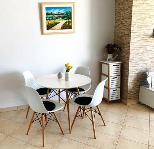 Cecillia Mare Apartments