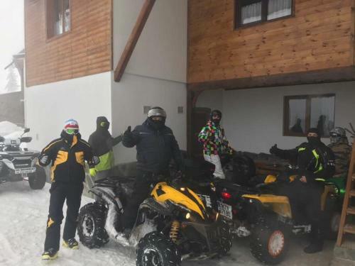 Hostal Pensiunea Montana
