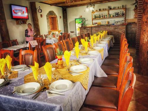 Hostal Pensiunea Montana