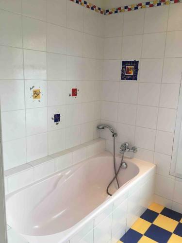 Hostal Villa Saigon