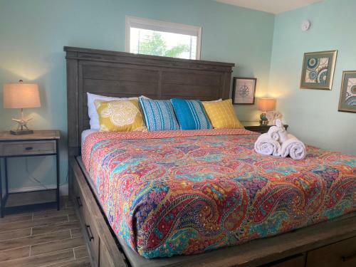 Flamingo Villas E Downstairs - Beautiful Beach Bungalow With Pool
