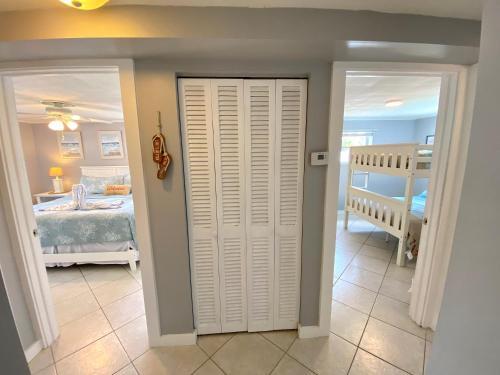 120 Bahia Via - Downstairs