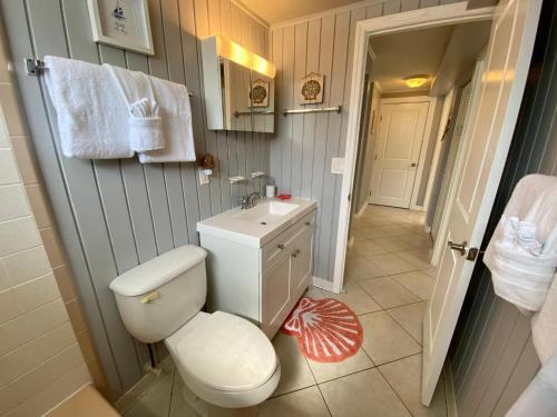 120 Bahia Via - Downstairs