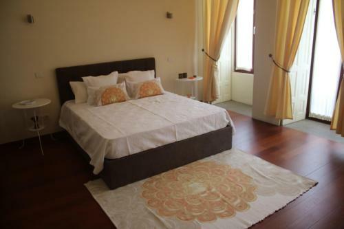 Hostal Book House