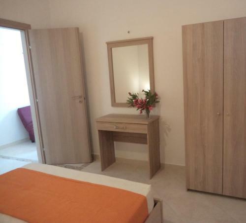 Ioanna Apartments Near The Sea