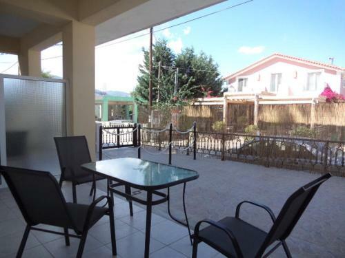 Ioanna Apartments Near The Sea