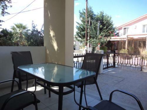 Ioanna Apartments Near The Sea