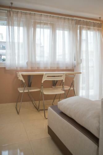 Kosmos Service Apartment Modern Spirit City Center