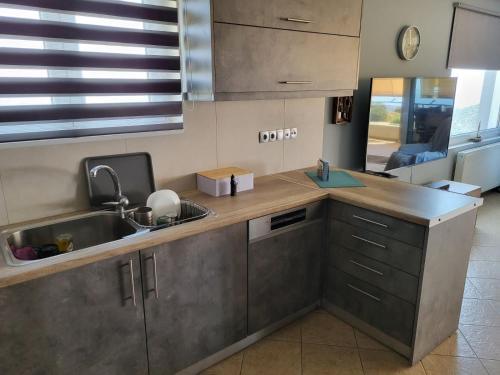 ''stergiou Luxury Apartments'' ?? ????? ??????
