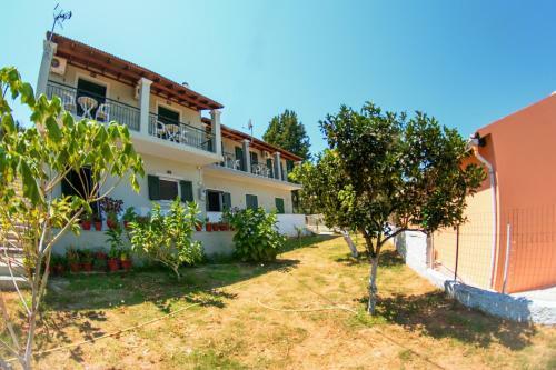 Marabu Seaview Apartments