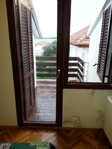 Hostal Guesthouse Lidija