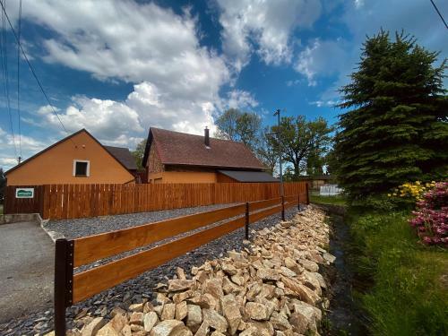 Lodge Ubytov�n� Smrk