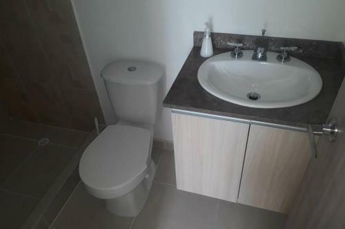 �hermoso Apartamento Con Ubicaci�n Ideal!