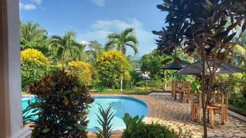 Hotel Cavanna Inn