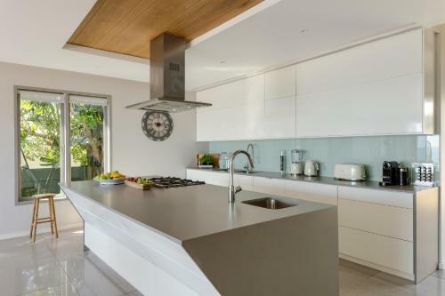 Hostal Element House Bakoven