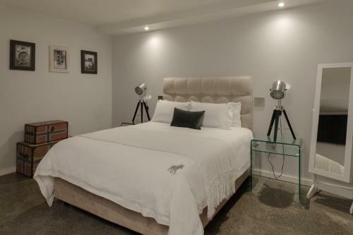 Hostal Element House Bakoven
