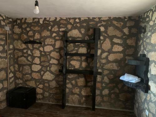 Lodge Stonehub