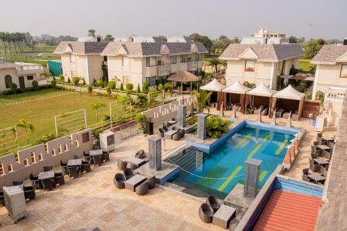 Hotel The Radiant Resort