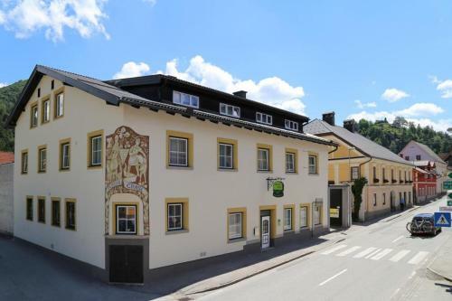 Hostal Pension Grasl