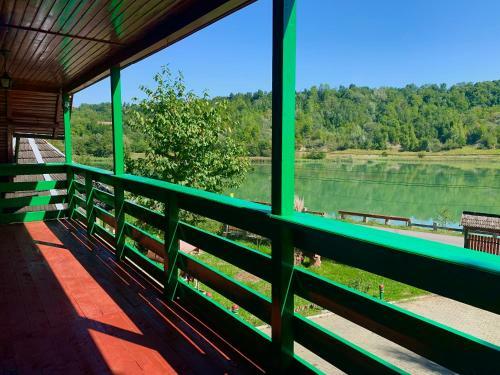 Hostal Lake View