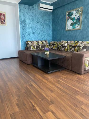 Virgo Apartaments Summerland