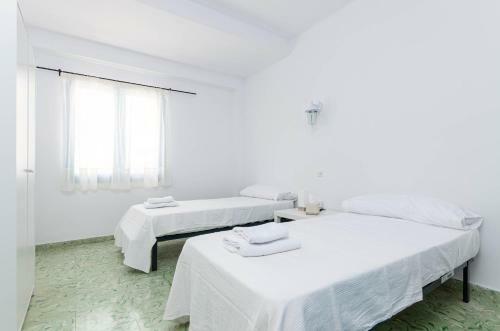 La Marina Hostal