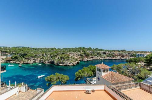 La Marina Hostal