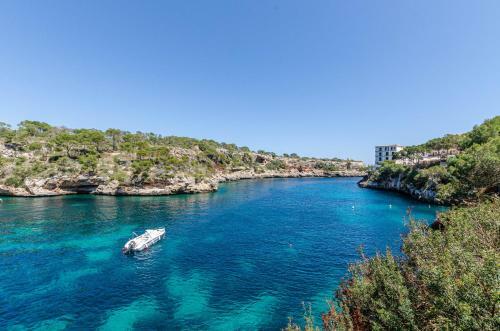 La Marina Hostal