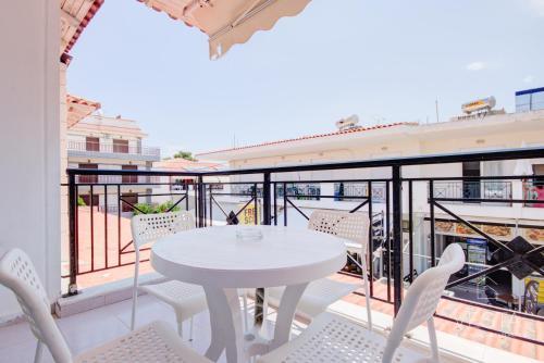 4 Apartments In Hanioti