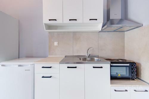 4 Apartments In Hanioti