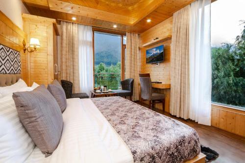 Hotel Suryansh Regency Manali Centrally Heated Air Cooled With Private Balconies