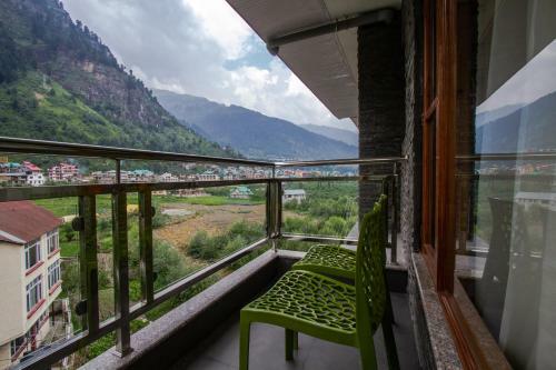 Hotel Suryansh Regency Manali Centrally Heated Air Cooled With Private Balconies