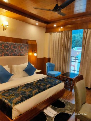 Hotel Suryansh Regency Manali Centrally Heated Air Cooled With Private Balconies
