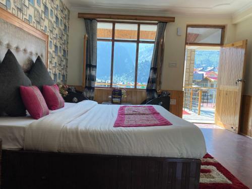 Hotel Elena Aastha Regency