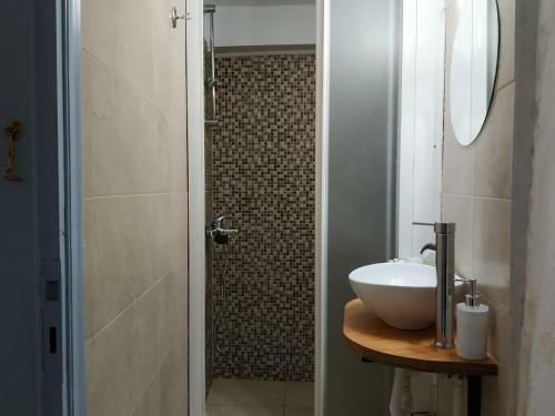 Apartamento Aithra -cosy Studio In Centre Of Poros