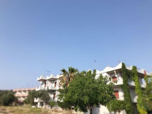 Elenis Apartments