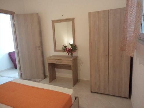 Katerina Apartments Near The Sea