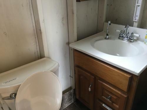 Tiny House With Kitchen Equipped With Essentials Near At The Volcano Park