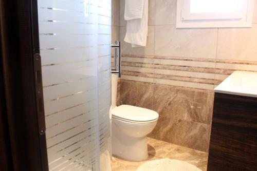 Theos Apartments