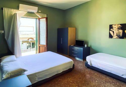 Hostal Industrial