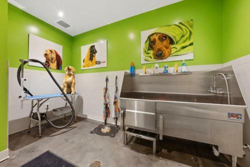 Apartamento Bright And Spacious Condo Steps From Fourth Street Nightlife 103