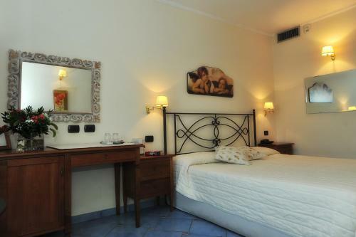 Hostal E Poi...ravello