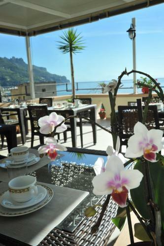 Hostal E Poi...ravello