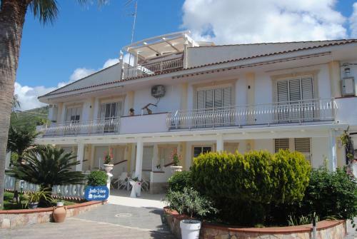 Apartamento Appartamenti Santa Venere "parcheggio Privato"