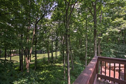 Bright Wintergreen Resort Home Deck And Grill!