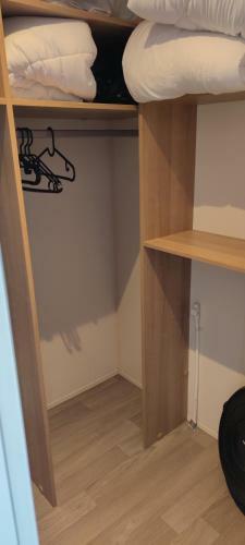 Assist' Mobil Home 406 - Mobil Home 3 Chambres Dressing