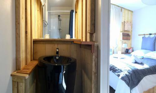 Hotel H�tel Le Caillebotis